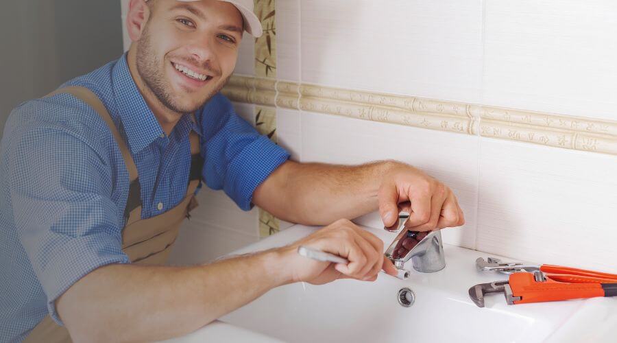 Handle or spout repair in Cleveland, OH